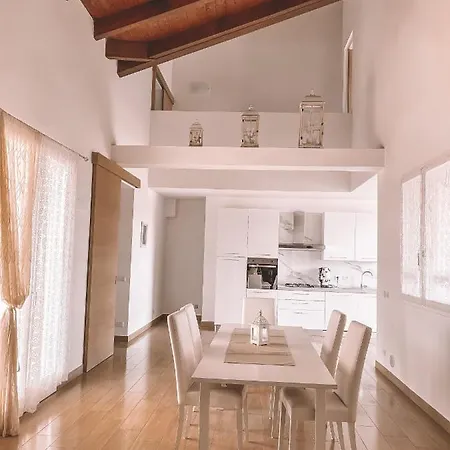 Forni Apartment *