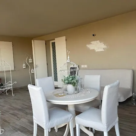 Forni Apartment