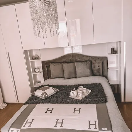 Apartment Forni *